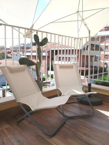 CASA KLIMT vicinissima al mare parcheggio privato gratuito se disponibile — 4-Star Luxury Hotel in Pescara, Italy