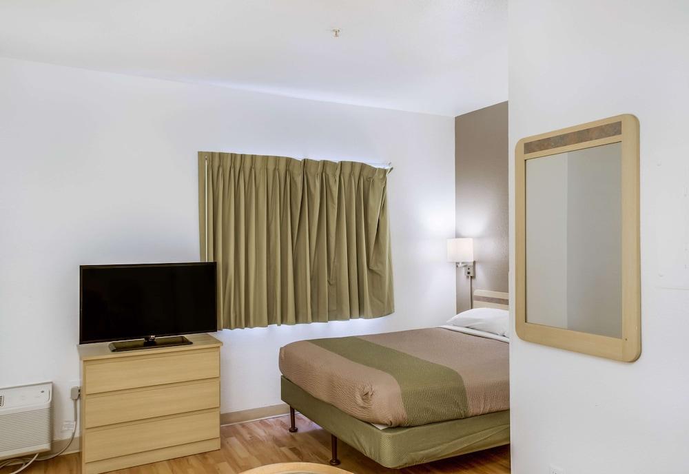 Quality Inn Fishers Indianapolis - photo 8