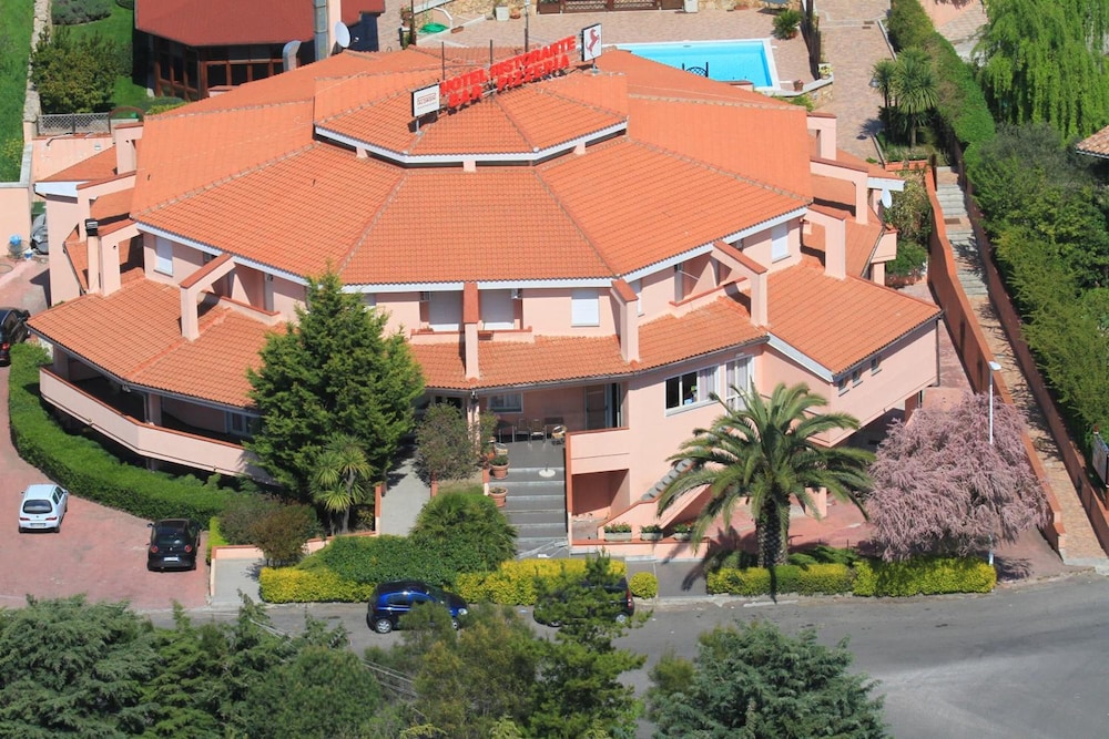 Il Cavallino Rosso - last minute hotel in Thiesi