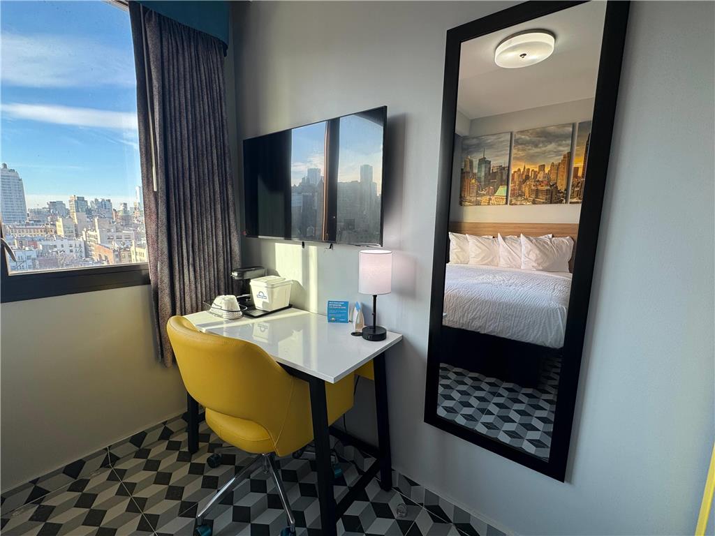 Days Inn by Wyndham New York Chinatown - photo 35