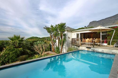 Cape Paradise Lodge and Apartments