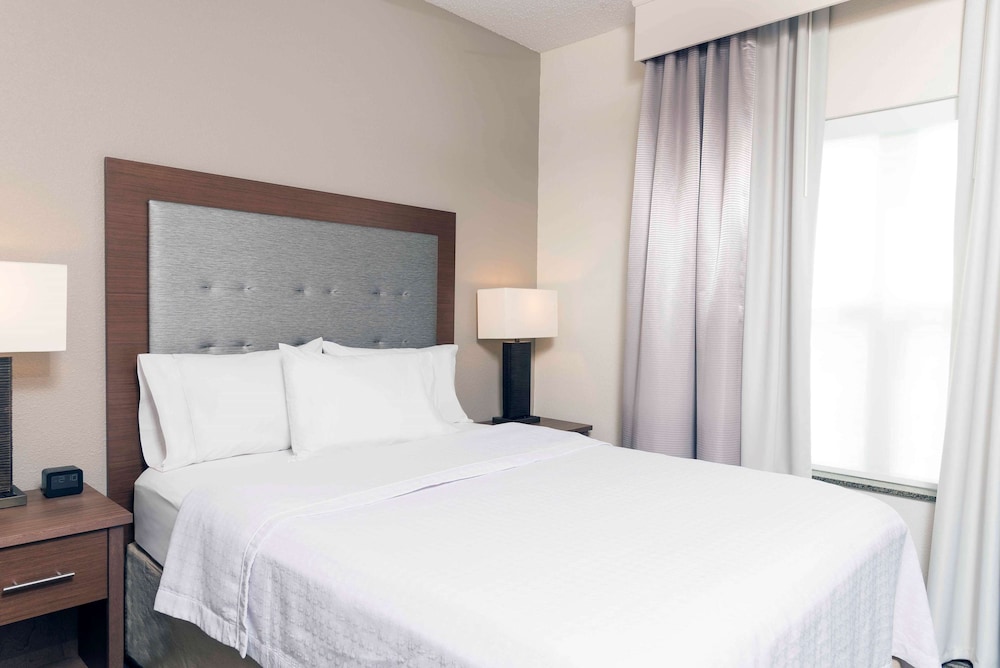 Homewood Suites by Hilton Indianapolis Airport Plainfield - photo 6