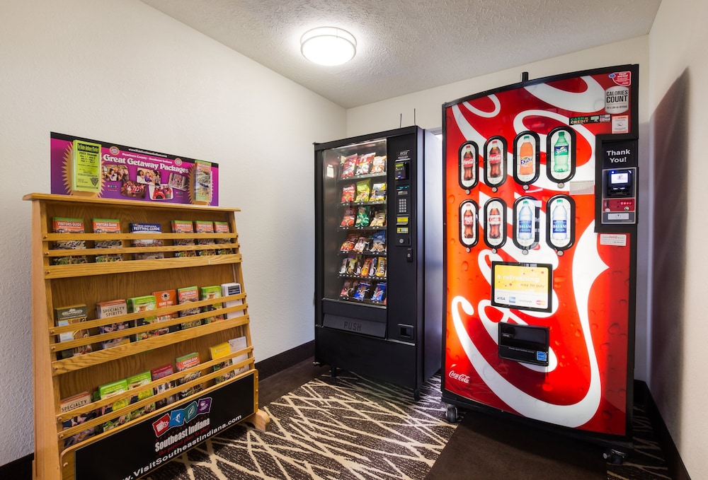 Red Roof Inn Lawrenceburg - photo 28