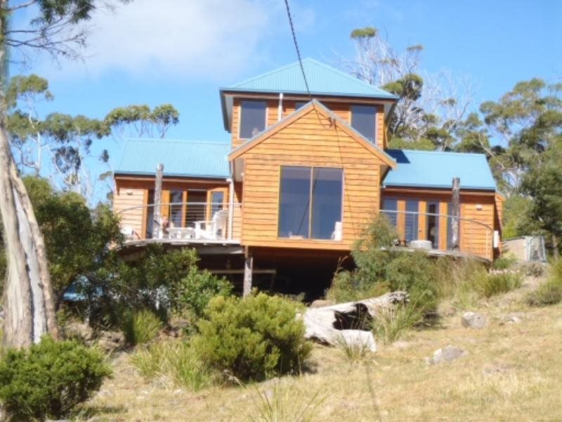 The Tree House — 4-Star Luxury Hotel in Gordon, Australia