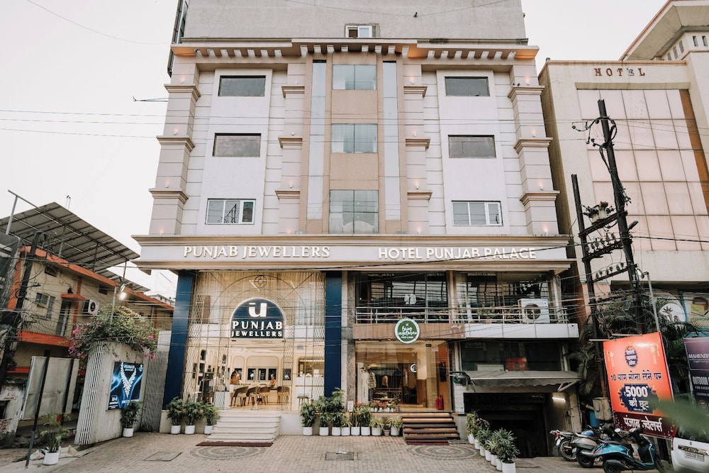 Hotel Punjab Palace — Raipur