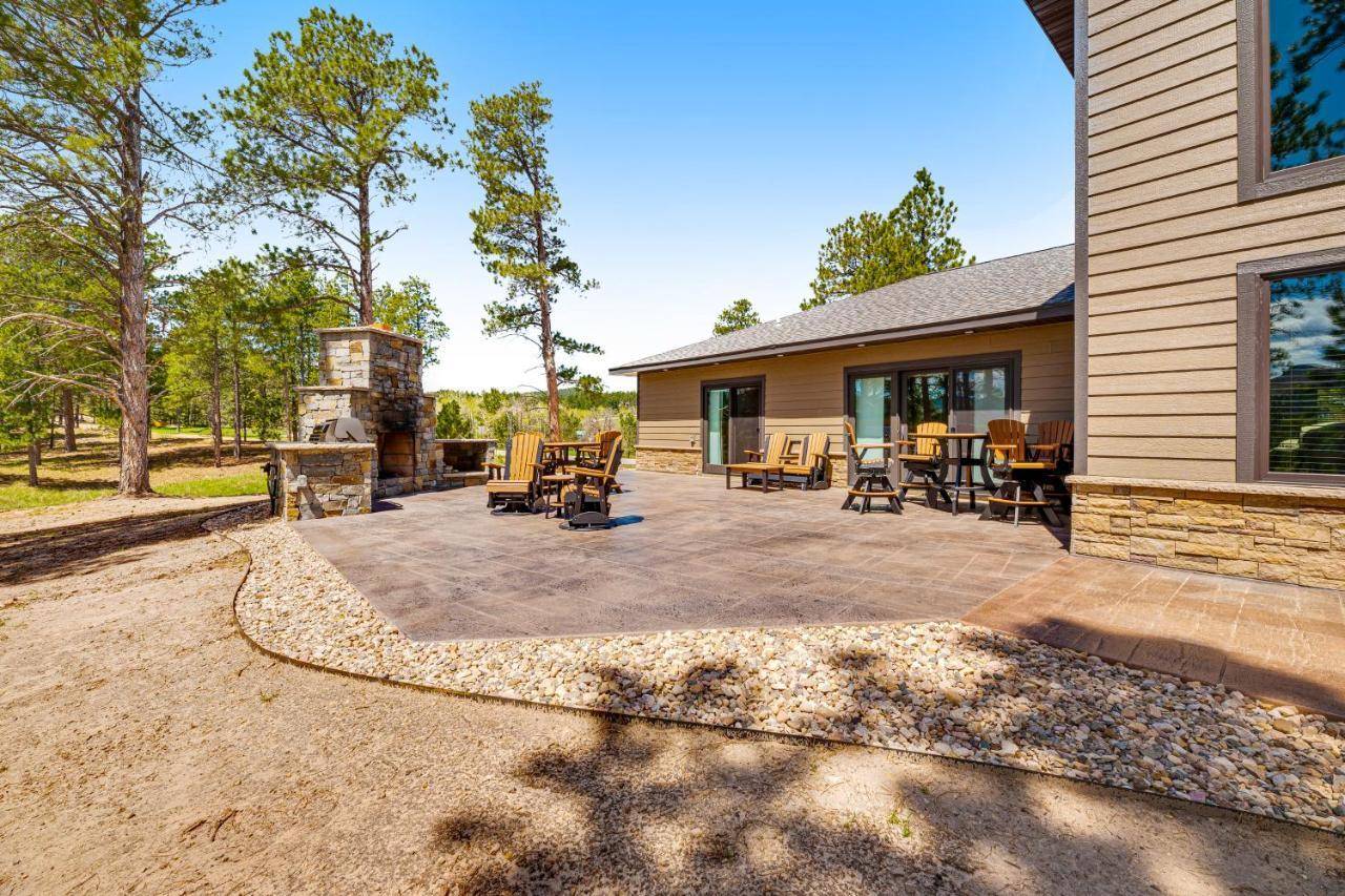 Whiskey Ridge Lodge — 4-Star Luxury Hotel in Sturgis, United States