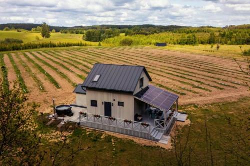 Okno na winnicę — hotel in Banie Mazurskie