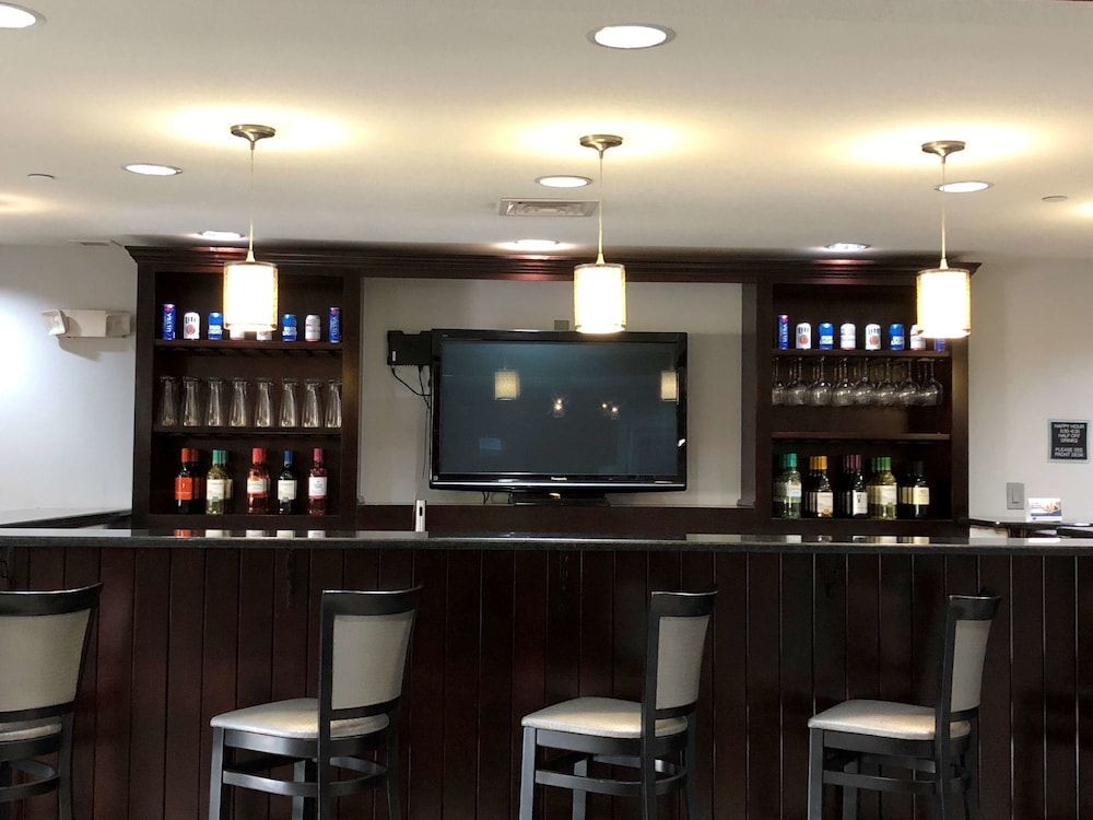 Best Western Plus Goodman Inn & Suites - photo 15