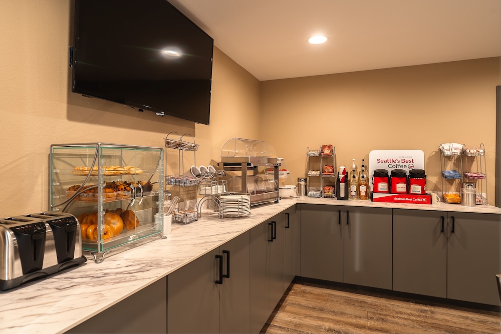 Cobblestone Inn & Suites Trenton - photo 29