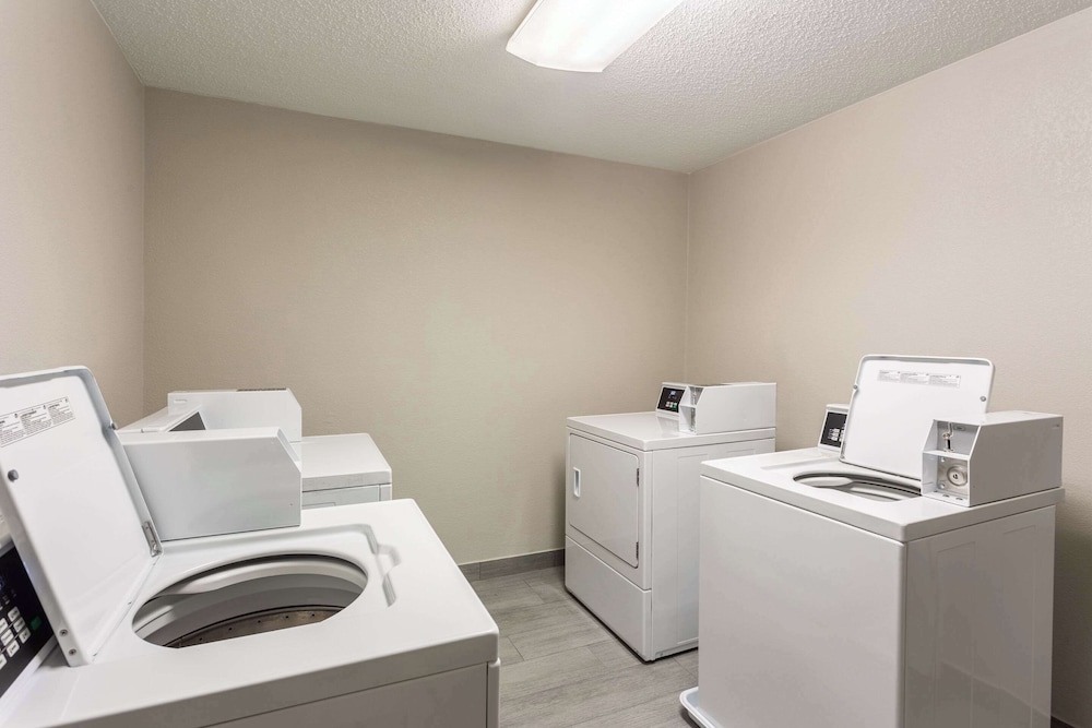 MainStay Suites Bourbonnais Kankakee - photo 28