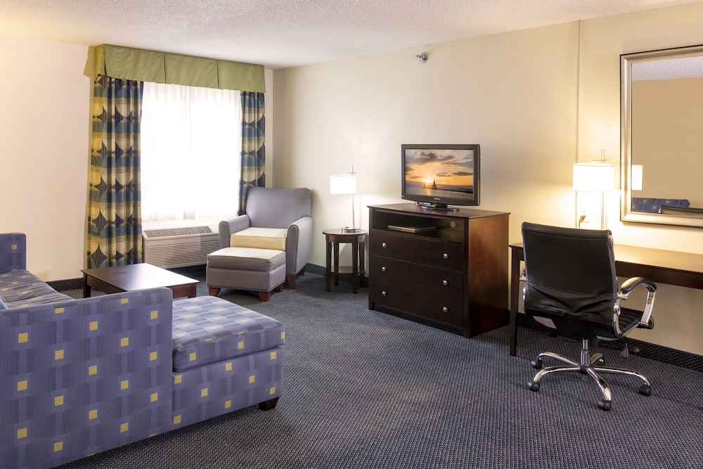 Holiday Inn Express & Suites St Joseph by IHG - photo 25