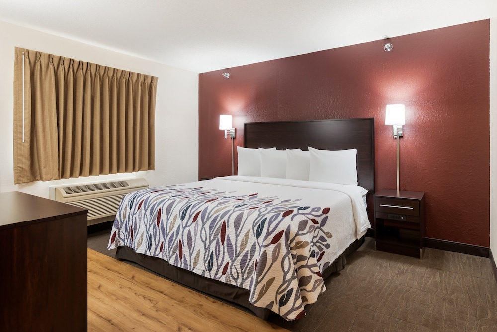 Red Roof Inn Auburn - photo 6