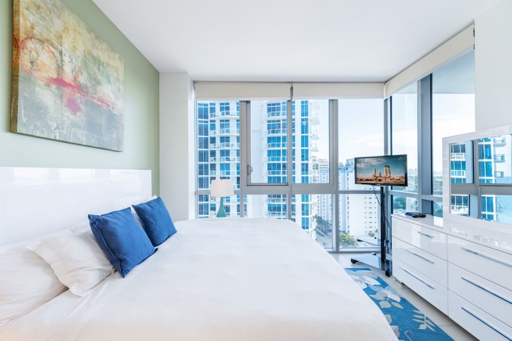 Churchill Suites Monte Carlo Miami Beach - photo 23