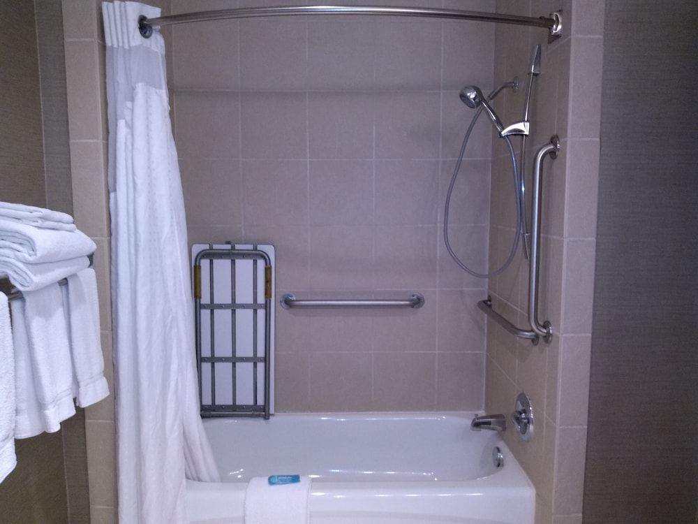 Holiday Inn Express Hotel & Suites Waterford by IHG - photo 62