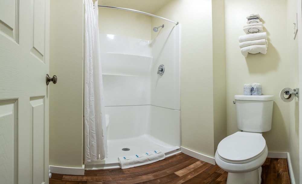 Birchcliff Resort - photo 100