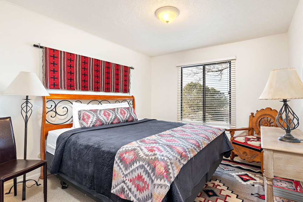 Fort Marcy Suites by All Seasons Resort Lodging - photo 3