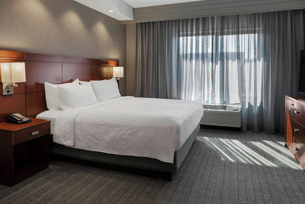 Courtyard by Marriott Long Beach Airport - photo 22