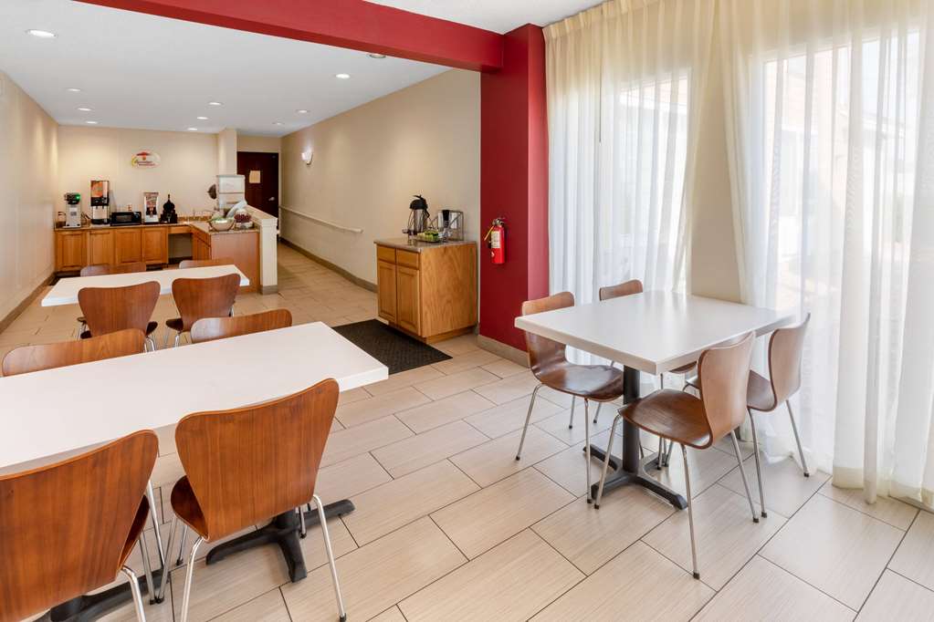 Super 8 by Wyndham Garland Rowlett East Dallas Area - photo 40