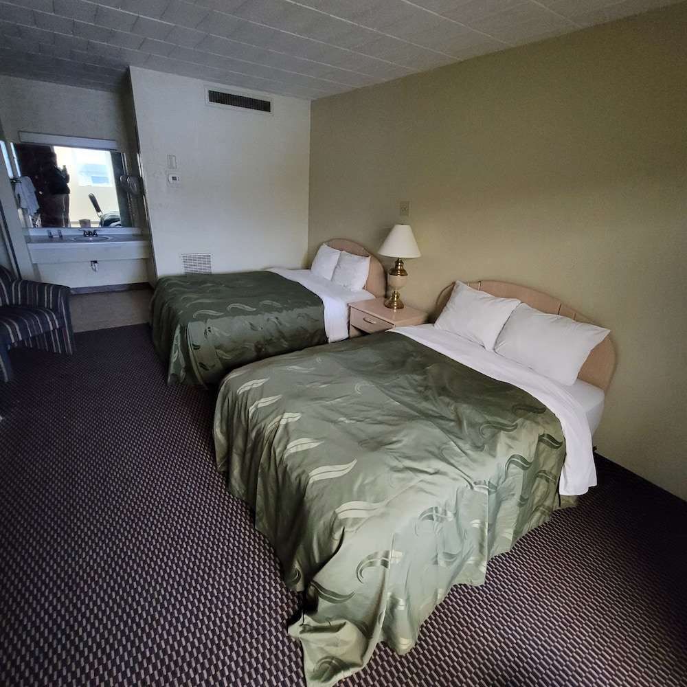 Richland Inn - photo 6