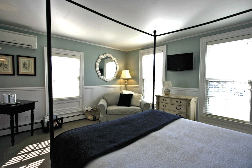 The Hedges Inn — hotel in East Hampton