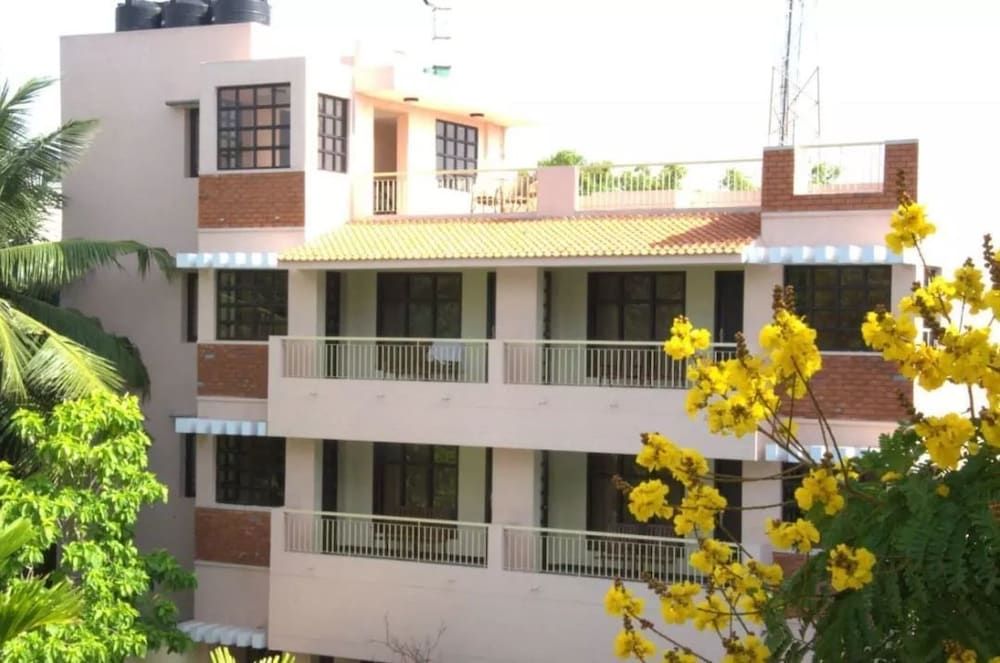 Hotel Pallava Dynasty in Seven Pagodas, India