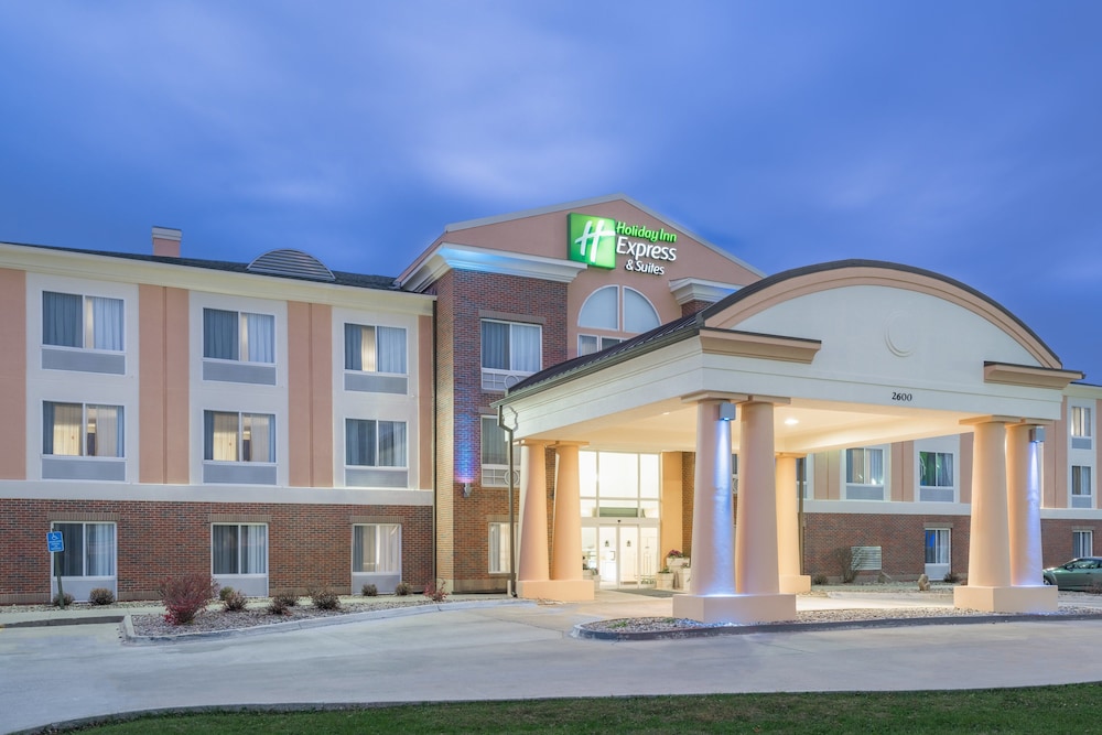 Holiday Inn Express & Suites Ames by IHG - photo 33