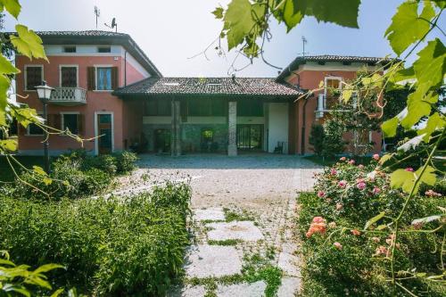 Chiara — 4-Star Luxury Hotel in Cuneo, Italy
