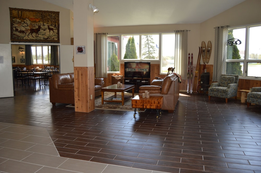 Cedar Hill Lodge - photo 3