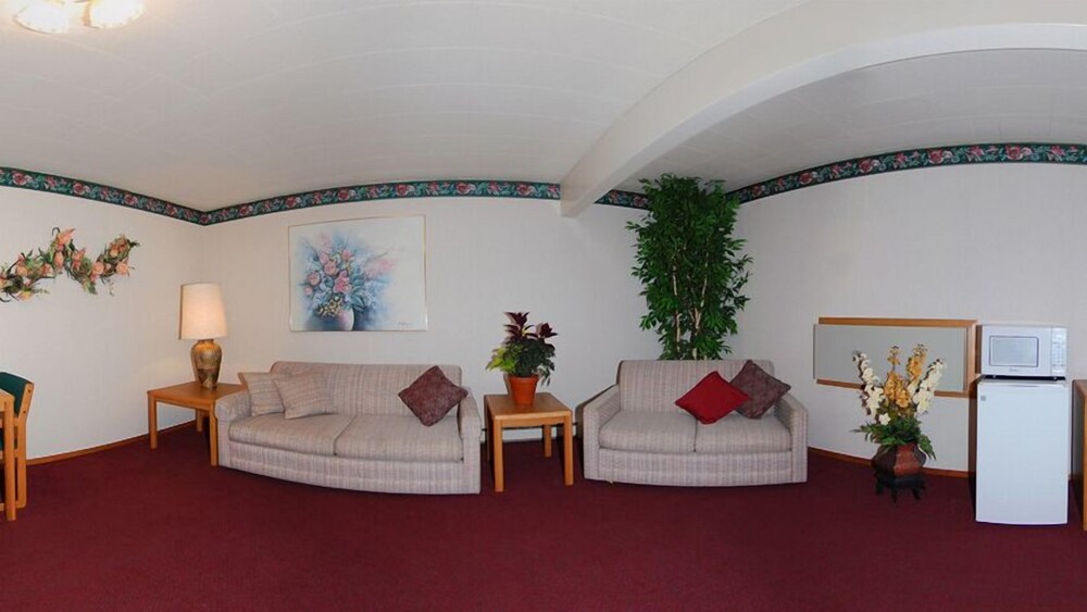 Econo Lodge Wall - photo 22