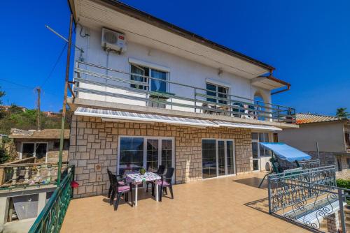 Apartment Mare — 4-Star Luxury Hotel in Novi Vinodolski, Croatia