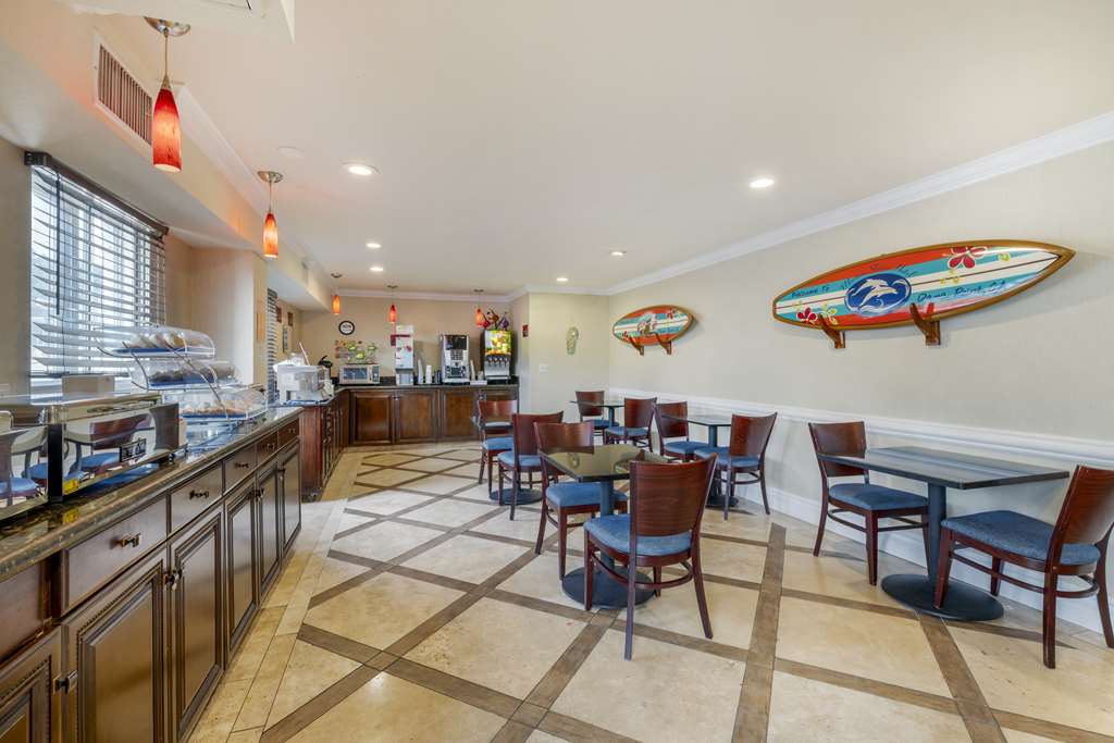 Best Western Plus Marina Shores Hotel - photo 12