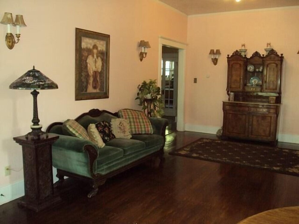 The Cheyenne Cañon Inn - photo 15