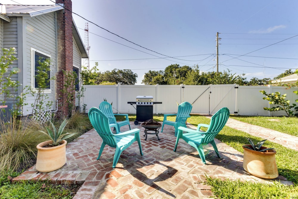 Fire Pit and Yard Updated Winter Garden Home — 4-Star Luxury Hotel in Orlando, United States