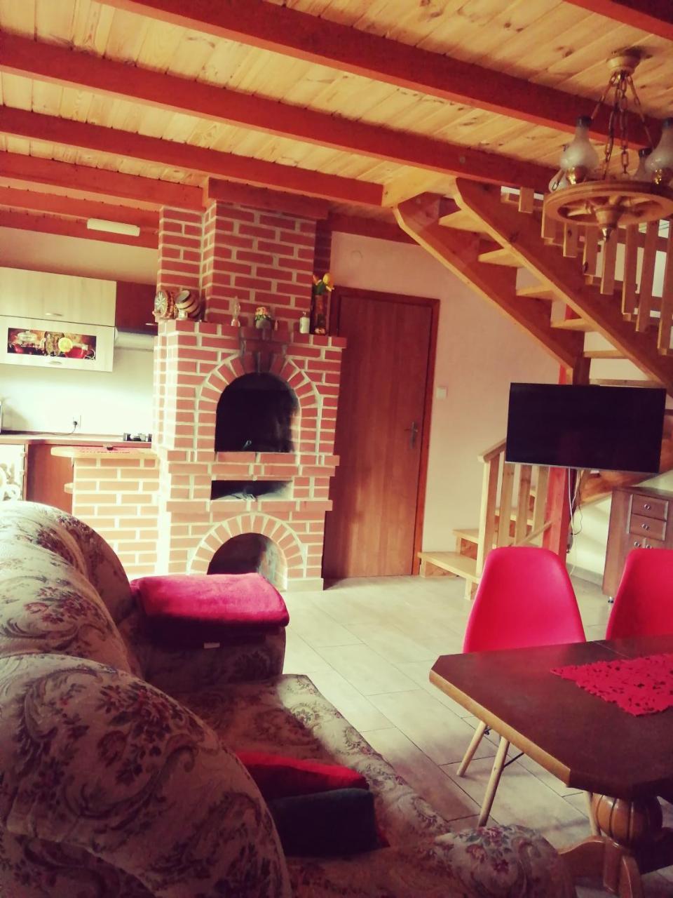 Chrzaszczewo Widokowe Wzgorze 1 — hotel in Uherce Mineralne
