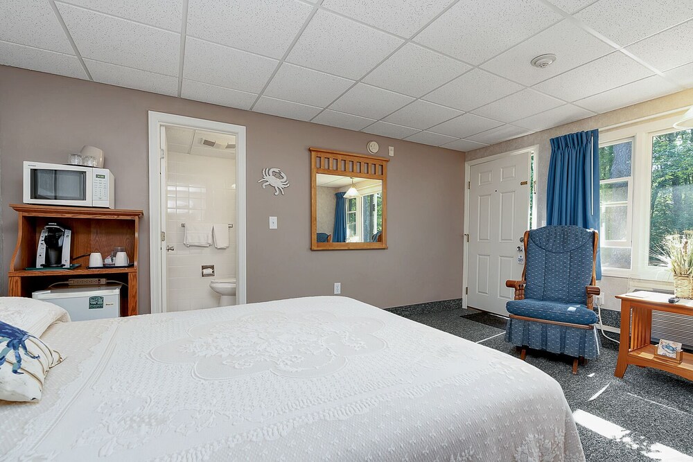 Towne Lyne Motel - photo 108