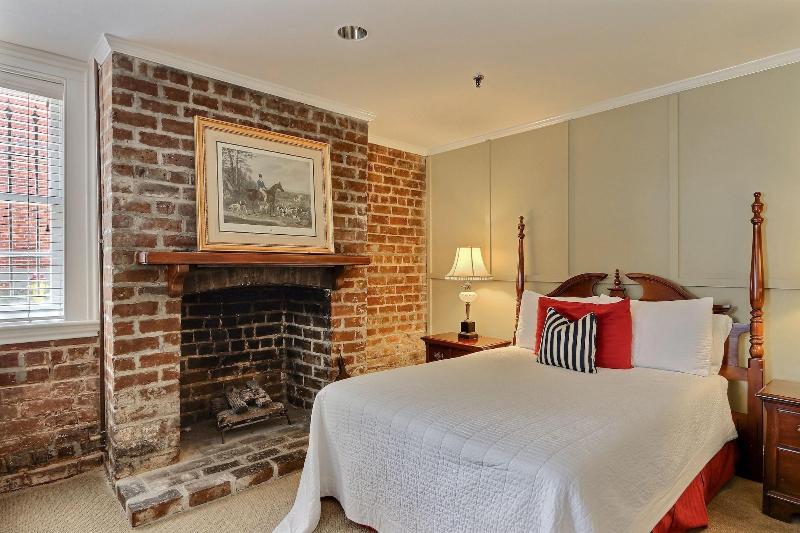 The Presidents Quarters Inn - photo 99