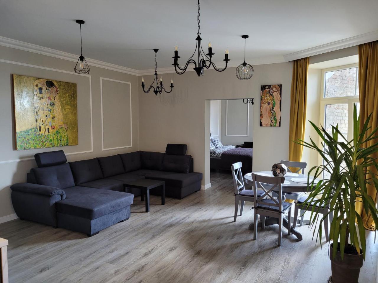 Apartament Danoe — 4-Star Luxury Hotel in Lodz, Poland