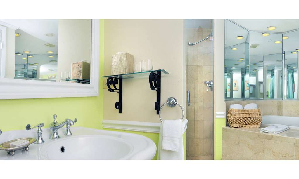 Ocean Key Resort A Noble House Resort - photo 112