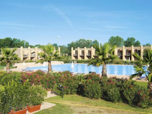 Apartment Cosmopolitan Golf TIR280 by Interhome — 4-Star Luxury Hotel in Marina Di Pisa-Tirrenia-Calambrone, Italy