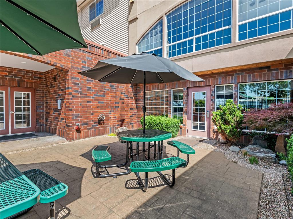 Comfort Suites Linn County - photo 47