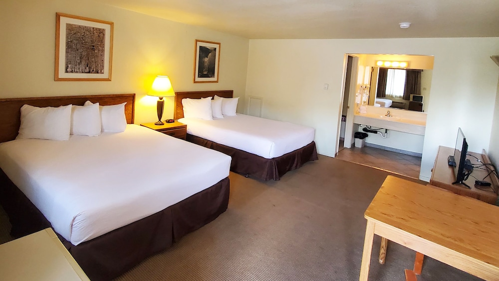 Magnuson Hotel Ely - photo 8