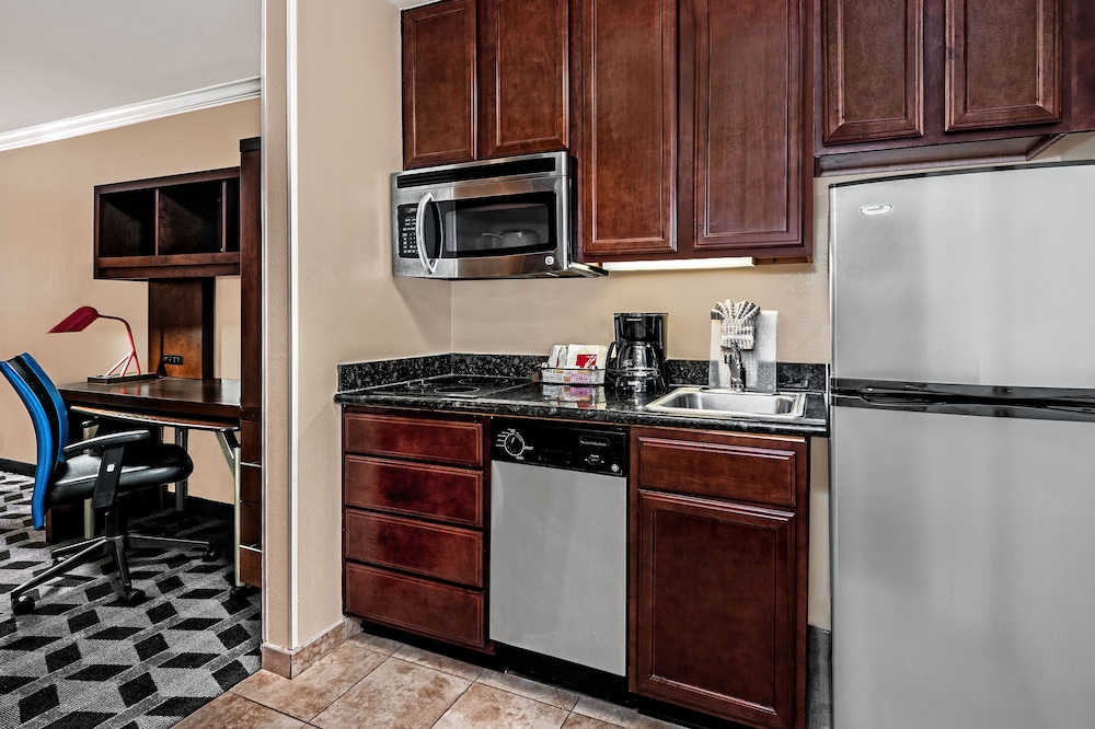 TownePlace Suites by Marriott San Antonio Northwest - photo 10