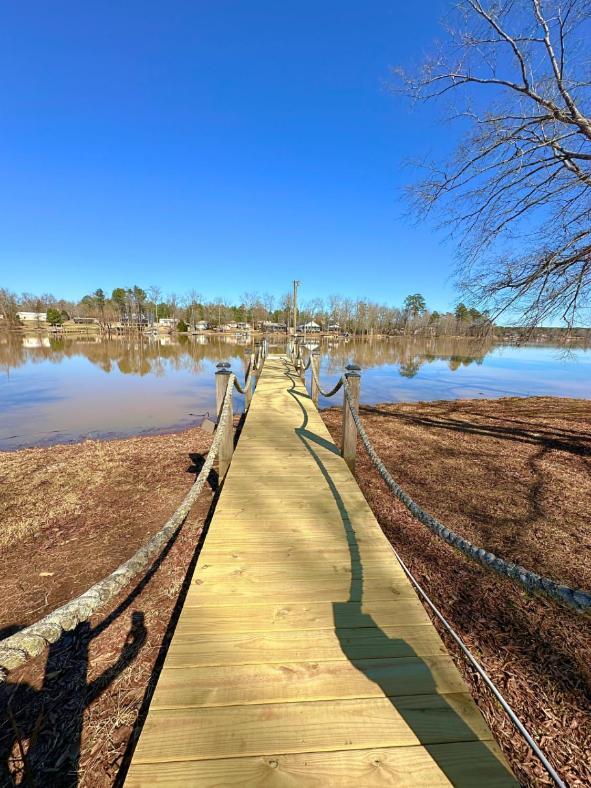 Saluda Lake Escape - last minute hotel in Unknown City