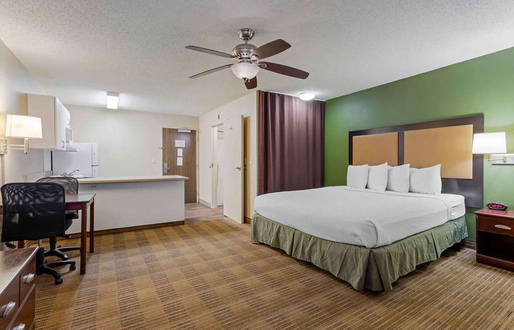 Extended Stay America Suites Houston I10 West CityCentre - photo 23