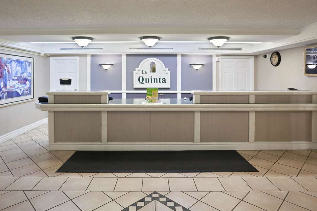 La Quinta Inn by Wyndham Omaha West - photo 4