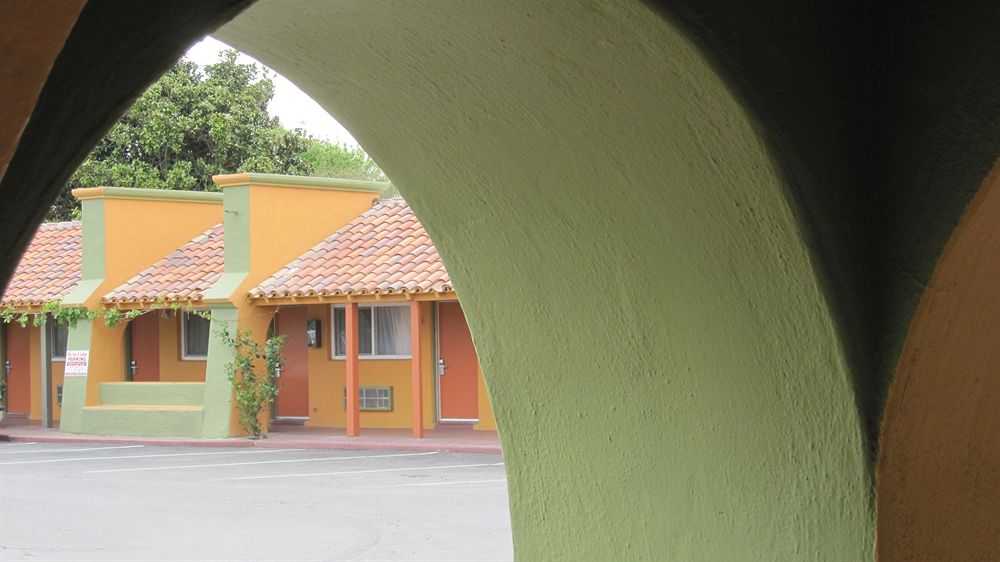 Rio Inn & Suites - photo 4