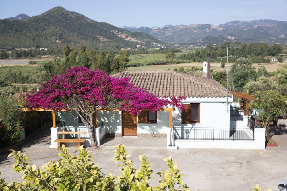 La Corte degli Ulivi Hotel Ristorante in Cardedu, Italy