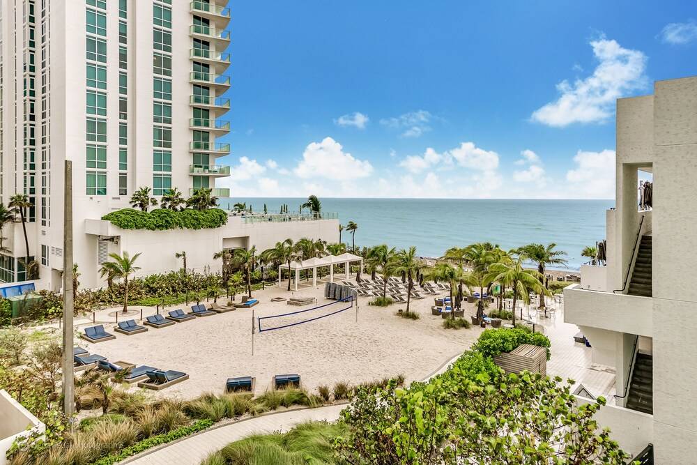 Contemporary Beach Resort Condos - photo 104