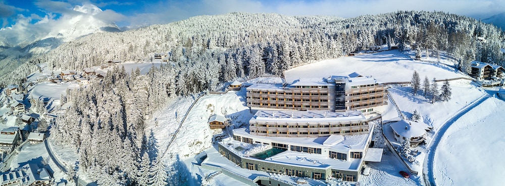 NIDUM Casual Luxury Hotel