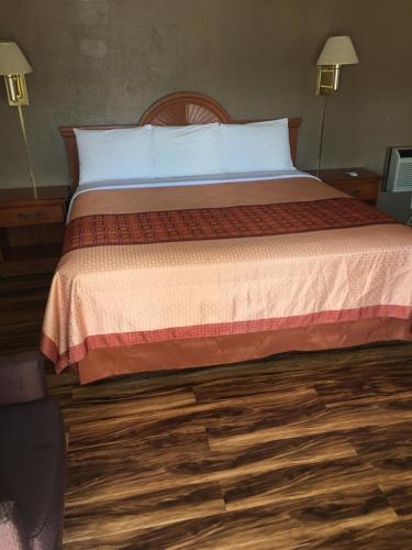 Hilltop Inn - carbon neutral hotel in Franklin